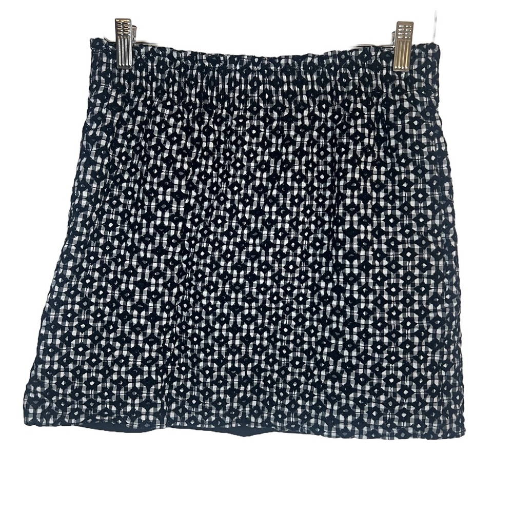 Jcrew bubble skirt. Size 6. Black & white.